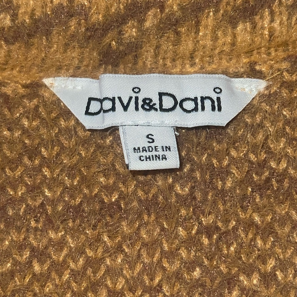 Davi & Dani Brown Knit Sweater